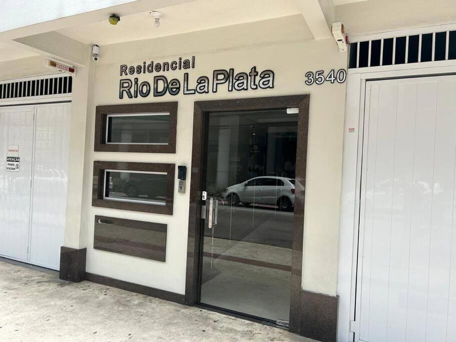 Apartamento Ed Rio De La Plata - Apto 107 *
